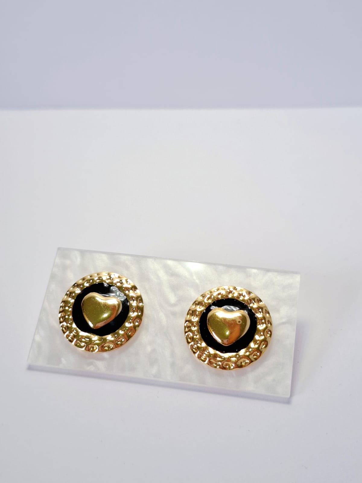 Aretes Eros