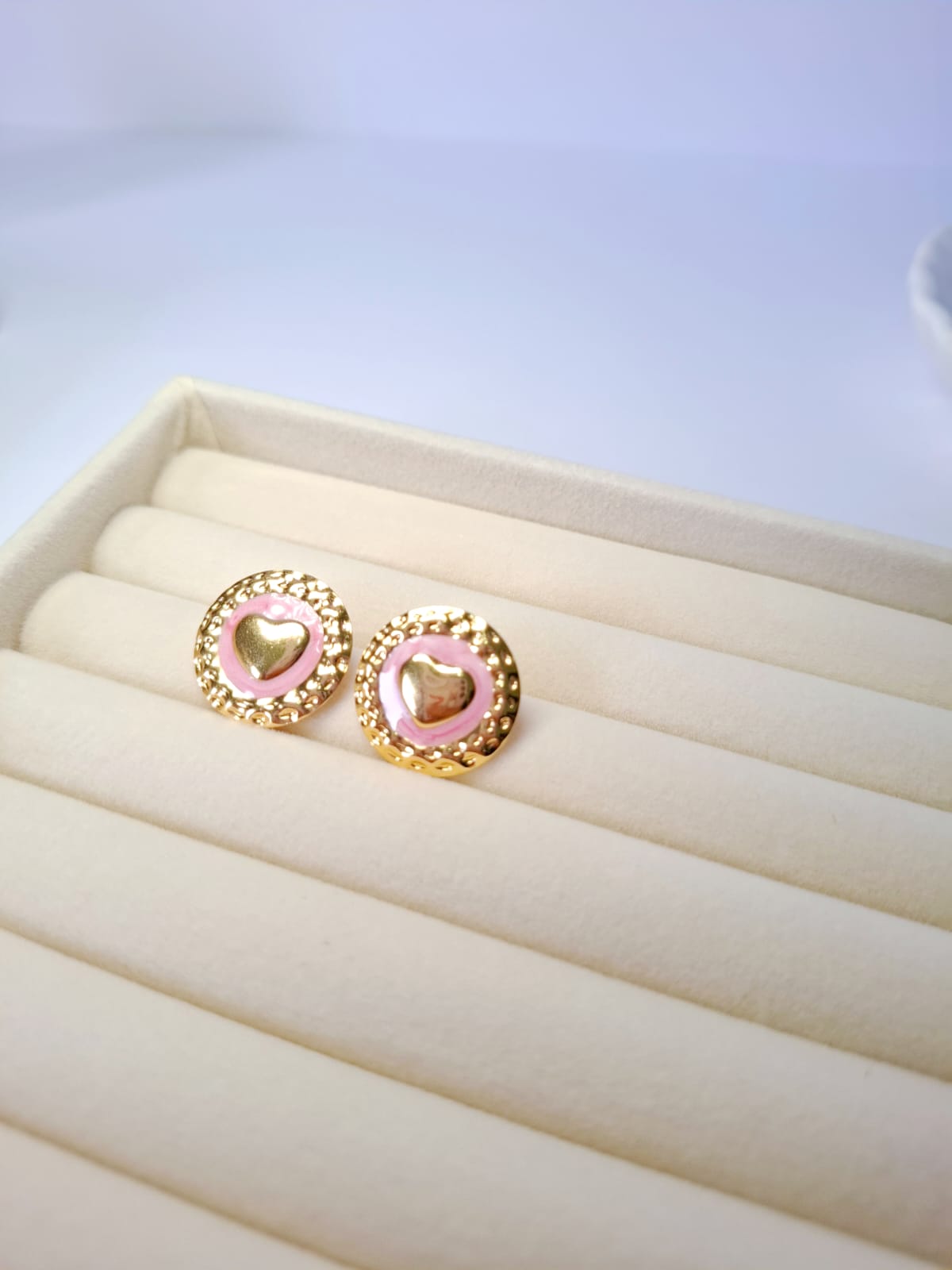 Aretes Eros