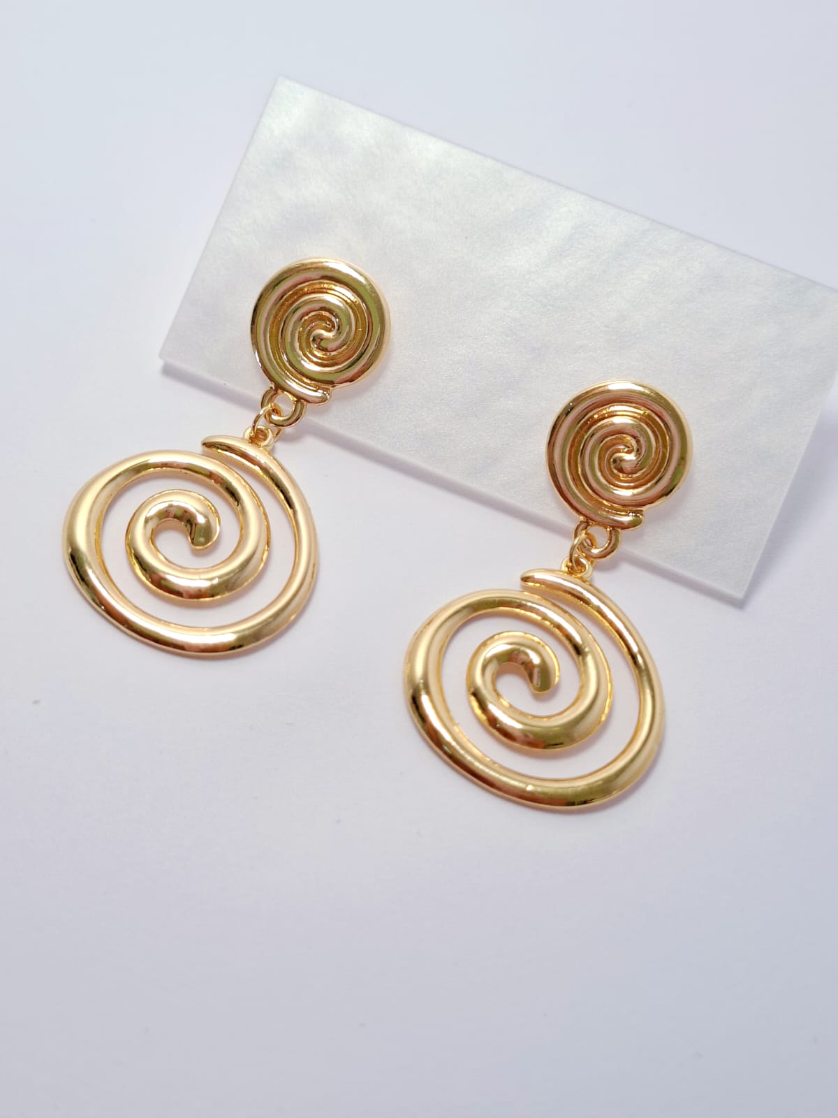 Aretes Ares
